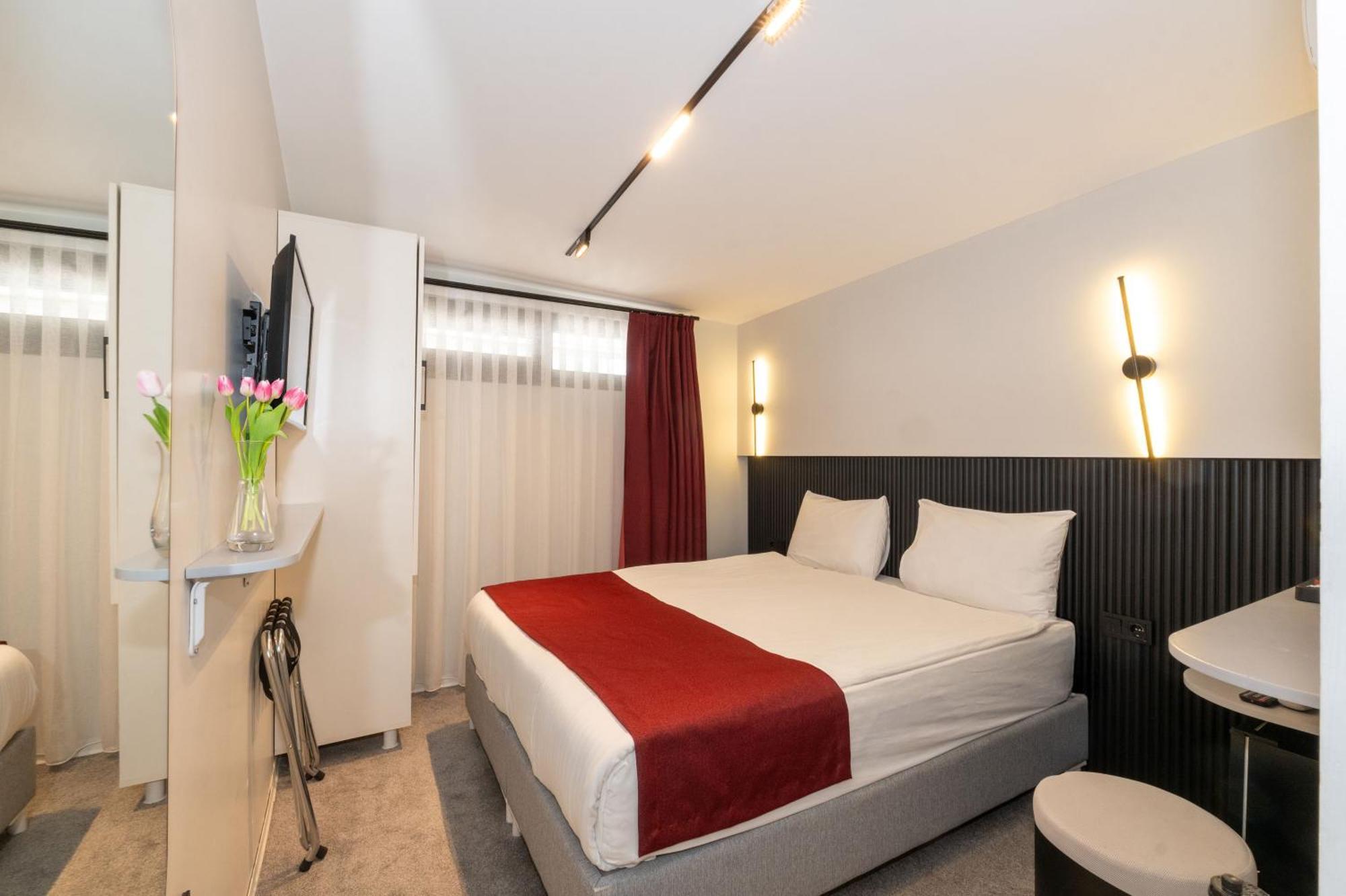 Otel Istanbul Holiday Hotel İstanbul