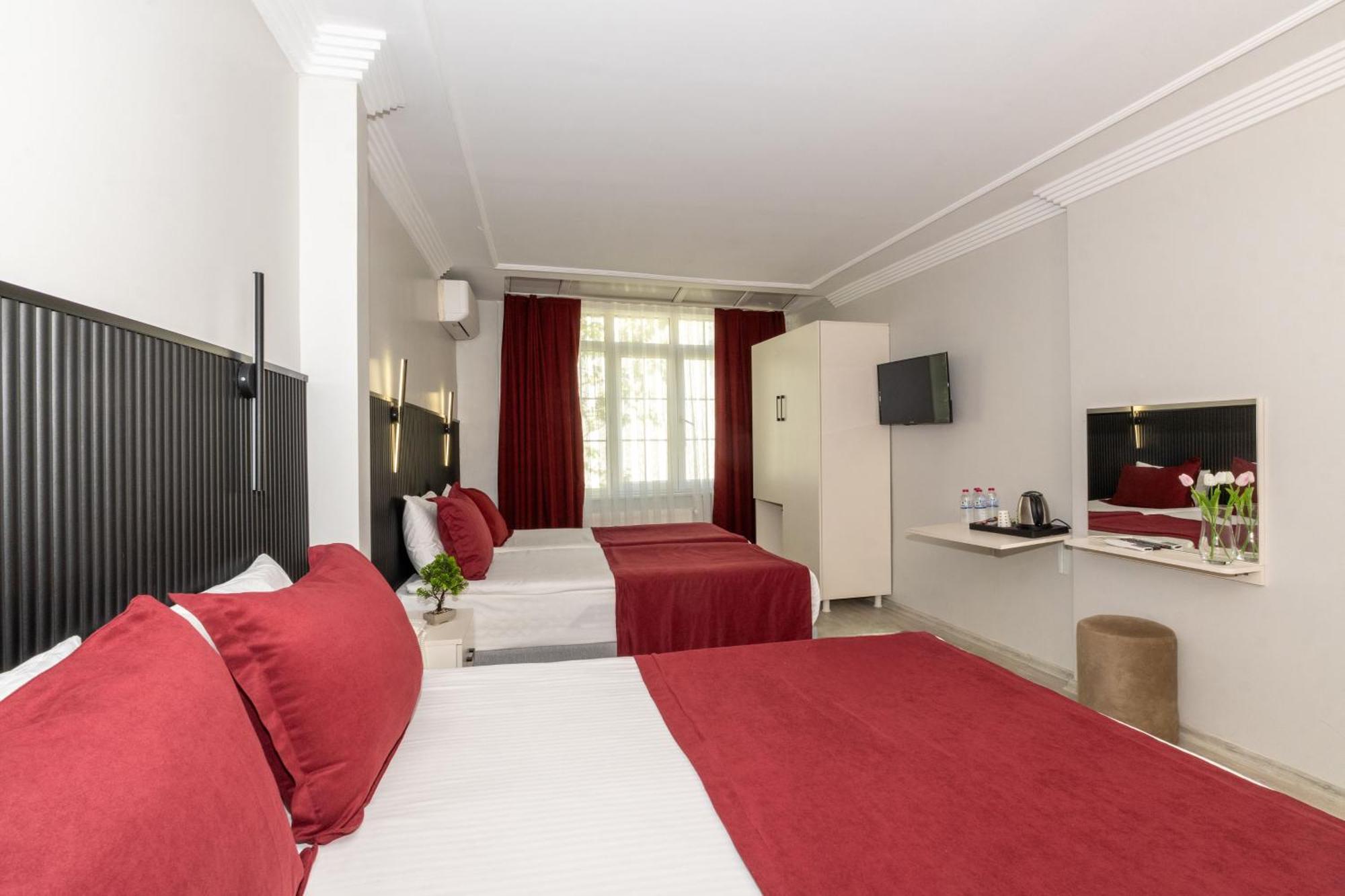 Otel Istanbul Holiday Hotel