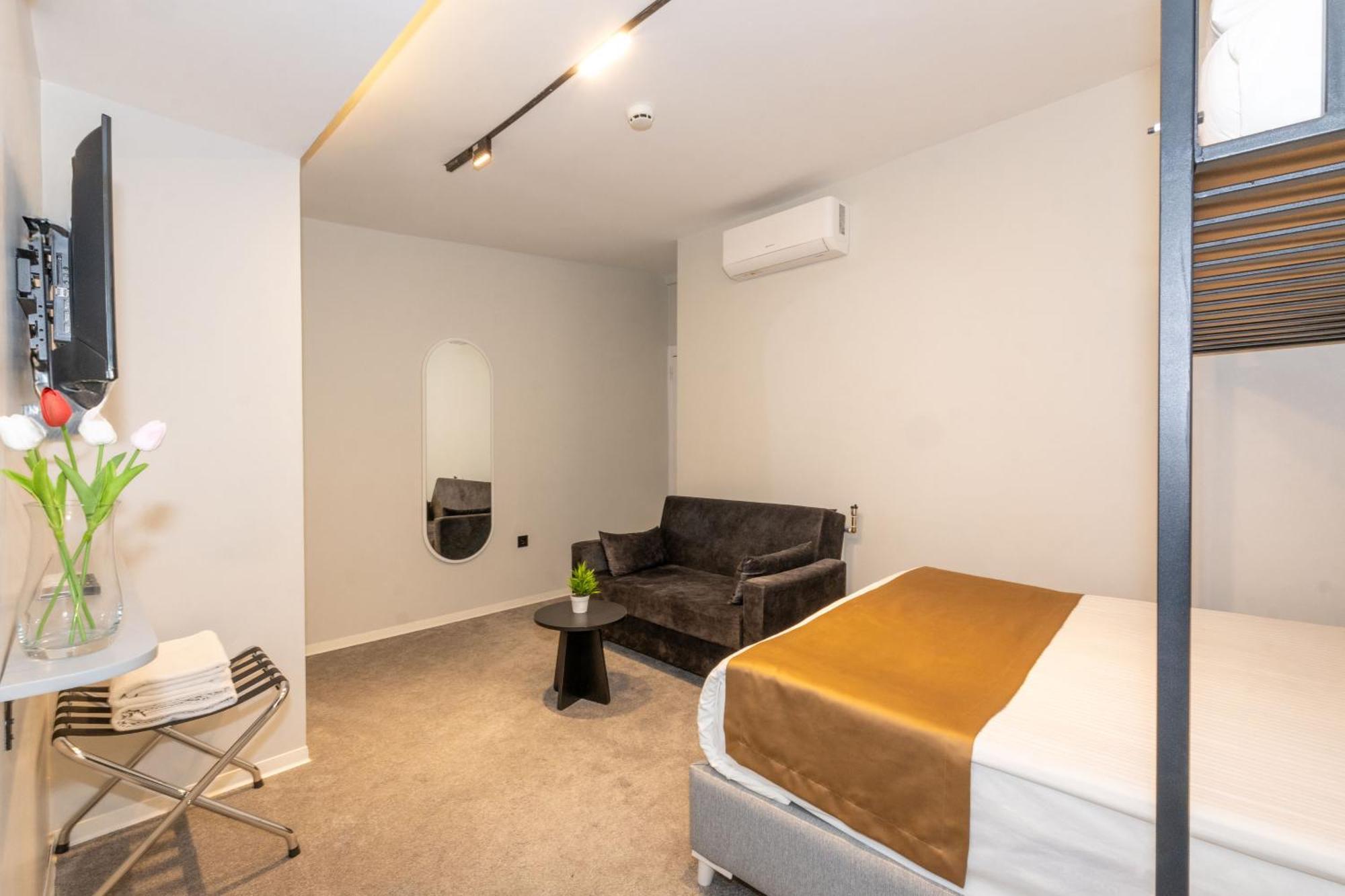 Otel Istanbul Holiday Hotel