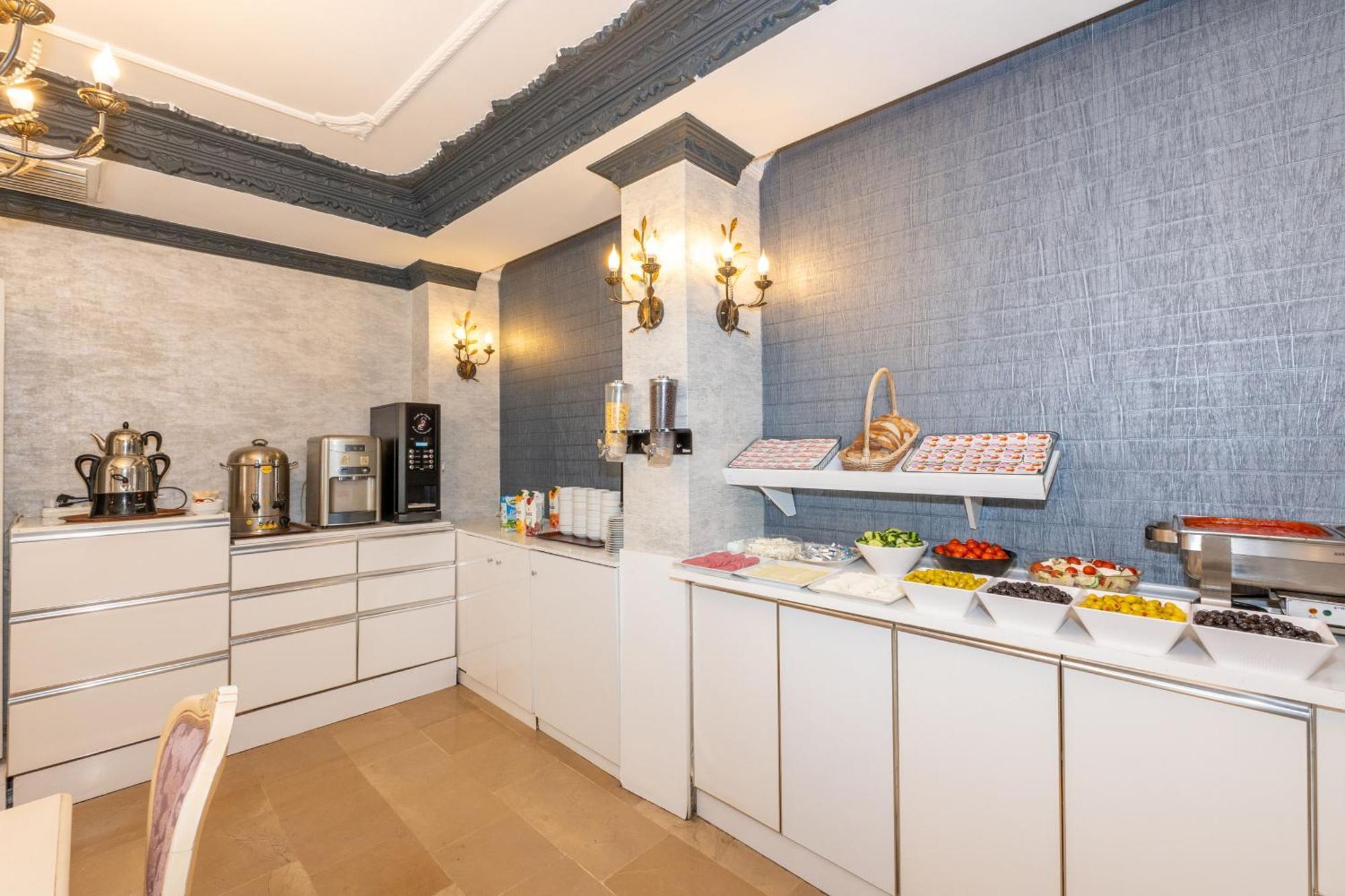 Otel Istanbul Holiday Hotel İstanbul