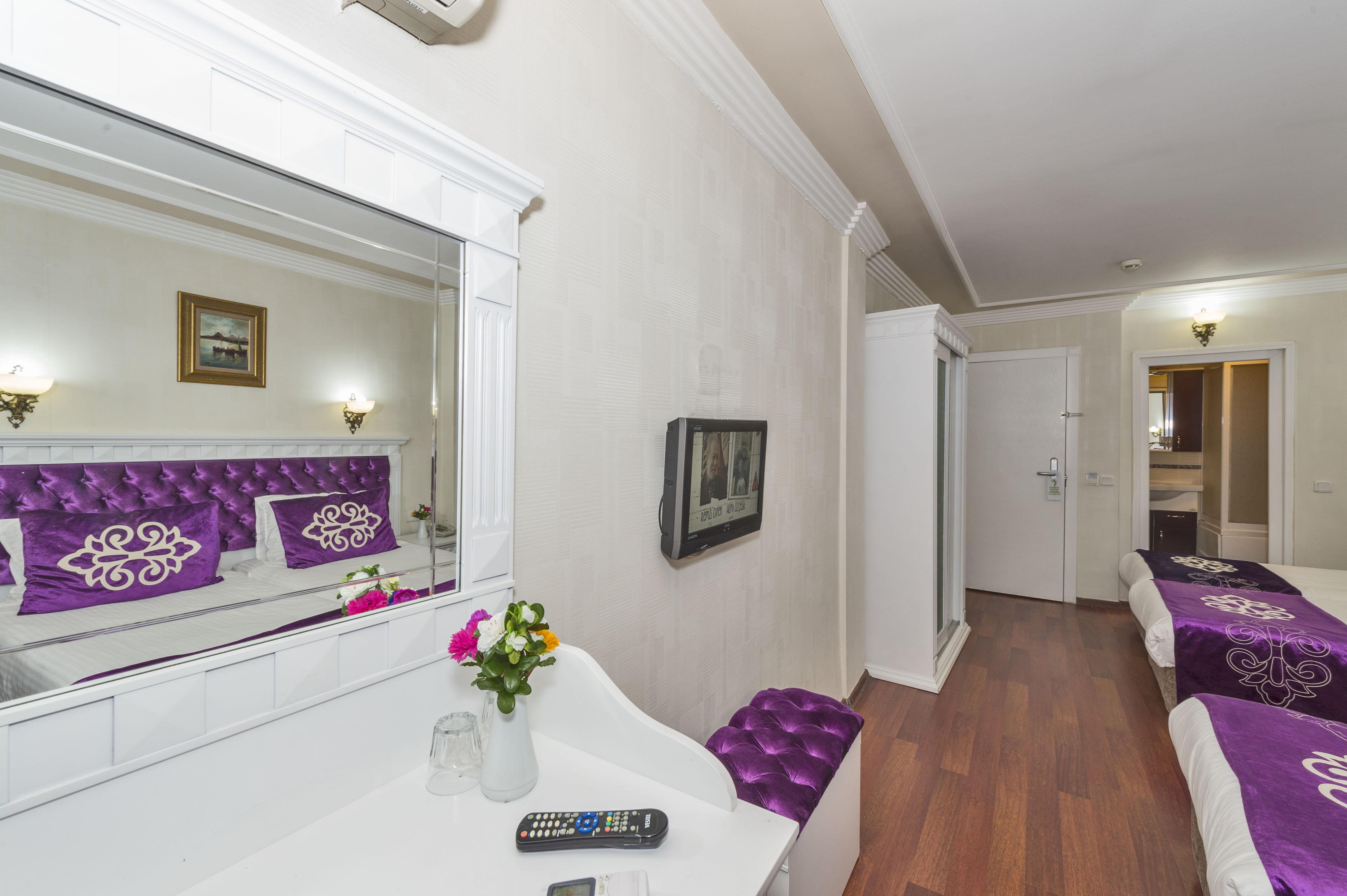 Istanbul Holiday Hotel Hotel